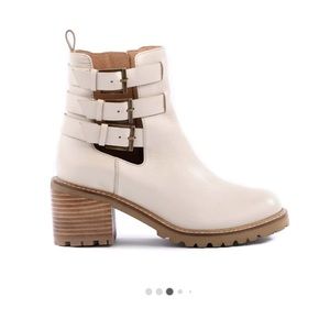 Seychelles Give It A Whirl Boot Off White Bootie